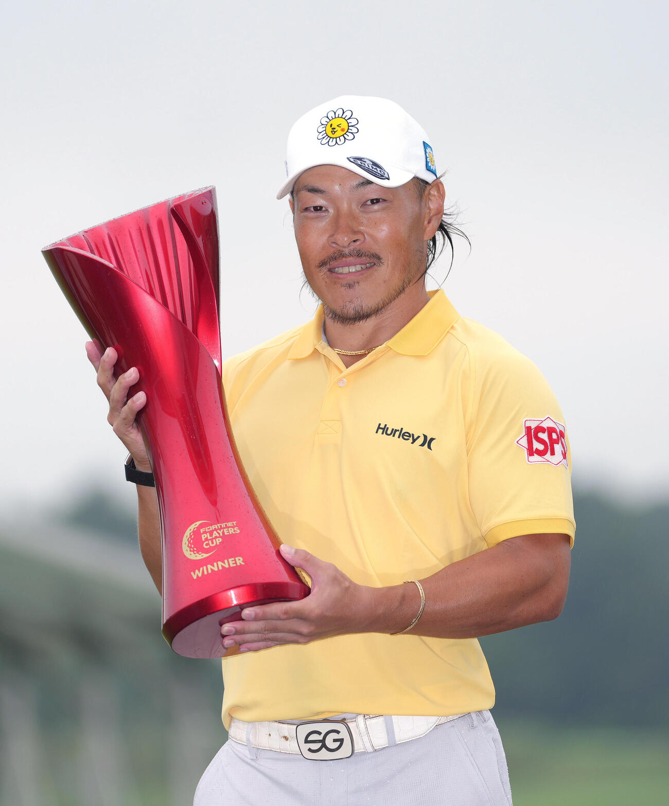 バースデー優勝を飾った藤本佳則（撮影・足立雅史）
