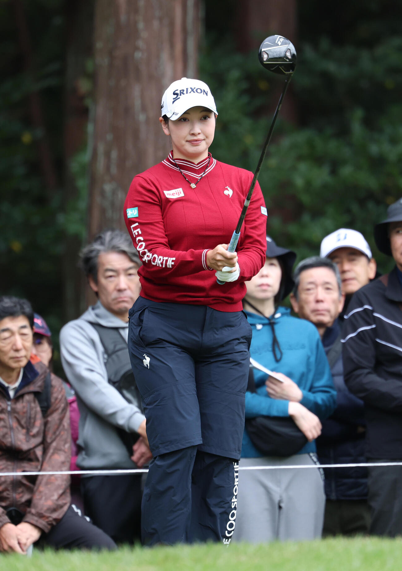 2番、グリーンを見つめる小祝さくら（撮影・増田悦実）