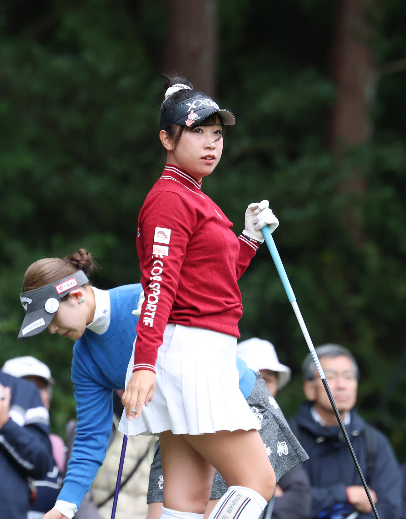 2番、ティーショットを放つ菅沼菜々（撮影・増田悦実）