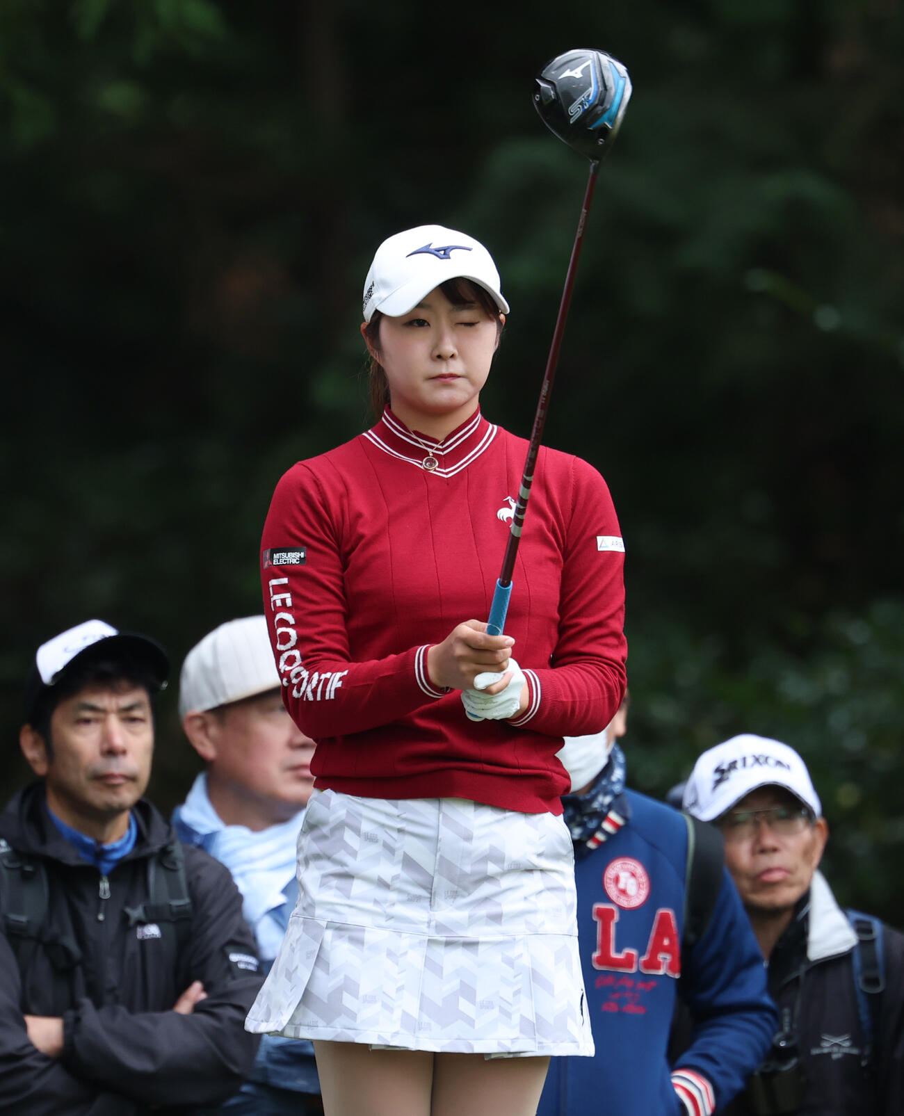 2番、グリーンを見つめる稲垣那奈子（撮影・増田悦実）