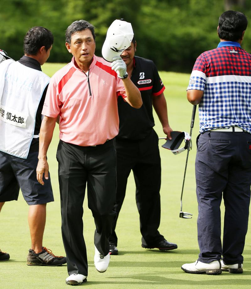 真弓明信14オーバー最下位発進も「リベンジだ」 - 国内男子 : 日刊スポーツ