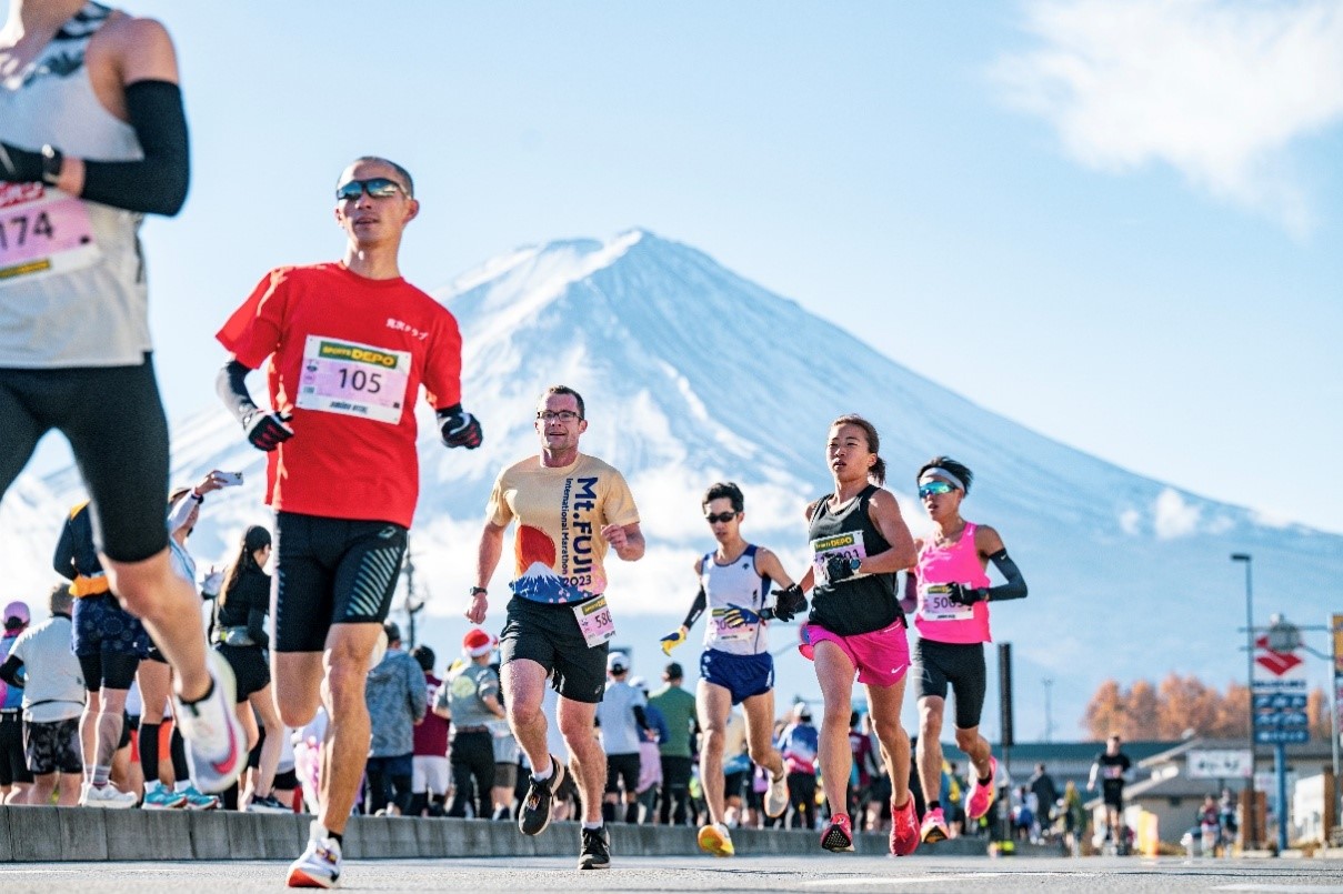 目の前に富士山が広がる絶景のマラソンコース