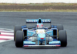 ９５年ポール・ツー・ウインで完璧なレースで優勝したミハエル・シューマッハー