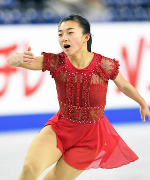 坂本花織がイメチェン 赤が好き フリー新衣装披露 フィギュア 日刊スポーツ
