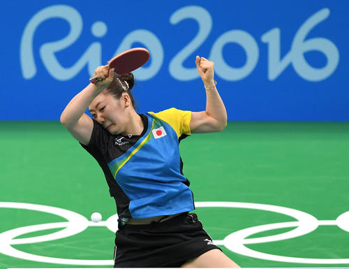 リオデジャネイロ五輪 卓球女子シングルス4回戦 福原愛対リ・ミョンスン リ・ミョンスンを破り準々決勝に進出した福原愛=2016年8月8日、ブラジル・リオデジャネイロ