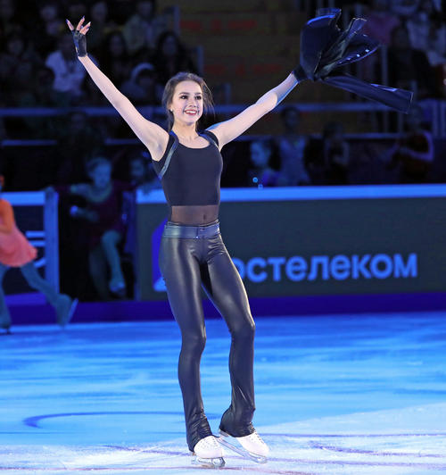 エキシビションで演技するアリーナ・ザギトワ(撮影・PNP)