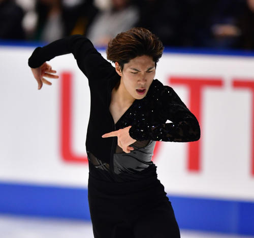 男子ショートプログラム　SPで滑る田中（撮影・清水貴仁）