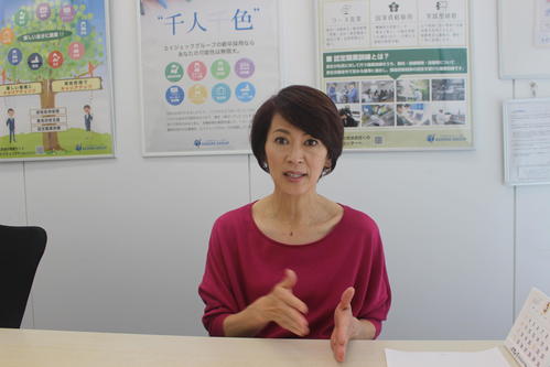 五輪メダリストとして初めてプロ宣言した理由を語る有森さん