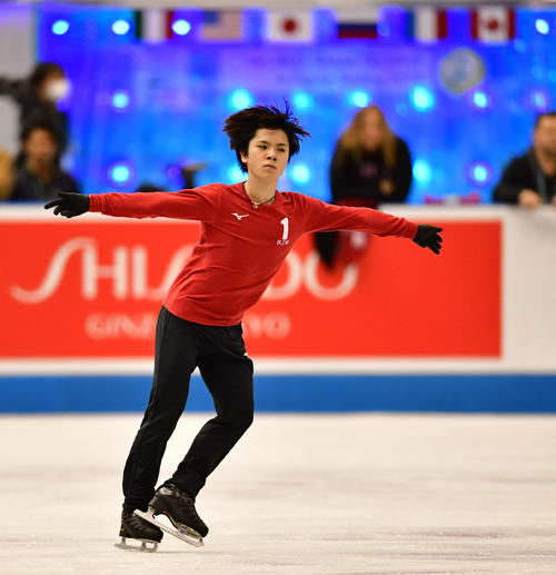 世界フィギュアスケート国別対抗戦2019 前日練習を行う宇野昌磨(撮影・清水貴仁)