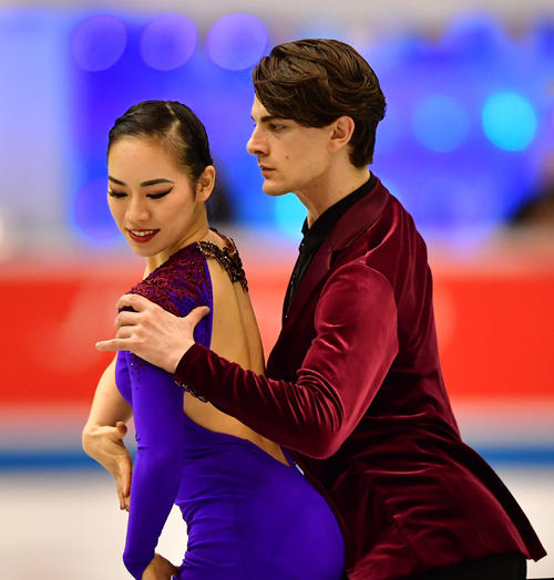 世界フィギュアスケート国別対抗戦2019 公日練習を行うアイスダンス出場の小松原美里、ティム・コレト組(撮影・清水貴仁)