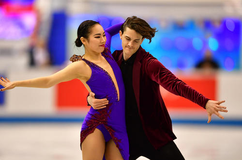 世界フィギュアスケート国別対抗戦2019 公日練習を行うアイスダンス出場の小松原美里、ティム・コレト組(撮影・清水貴仁)