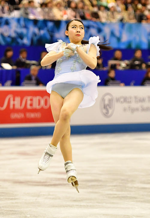 女子SPで冒頭のトリプルアクセルを成功させる紀平（撮影・清水貴仁）