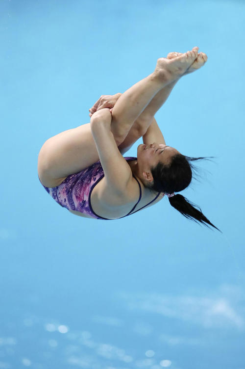 女子3メートル板飛び込みで優勝した三上紗也可（共同）