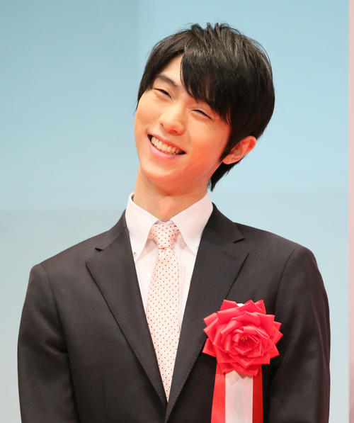 笑顔を見せる羽生結弦（撮影・林敏行）