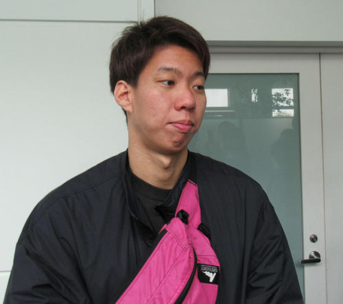 競泳男子の渡辺一平は中国遠征に出発した（撮影・益田一弘）