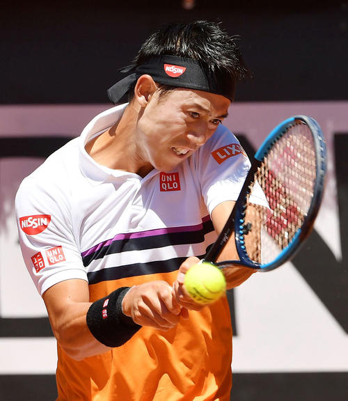 男子シングルス2回戦でテーラー・フリッツを下した錦織圭（共同）