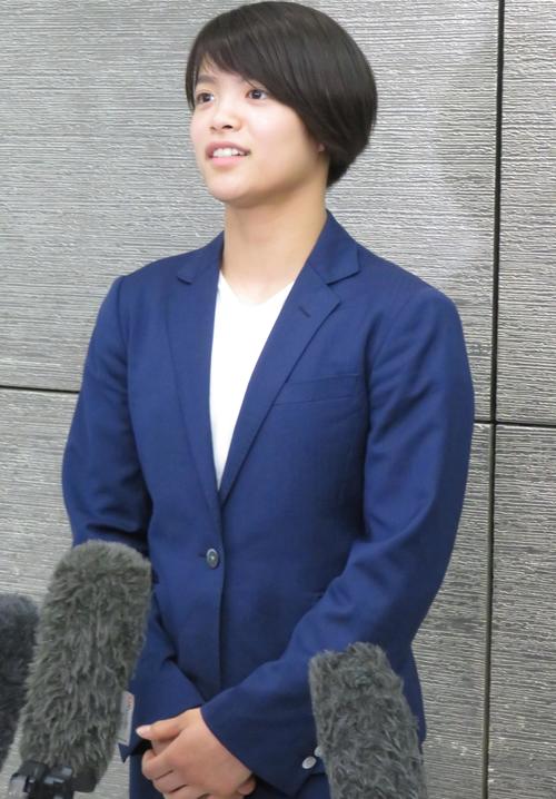 半年ぶりの実戦となったグランプリ・フフホト大会を振り返る阿部詩（撮影・峯岸佑樹）