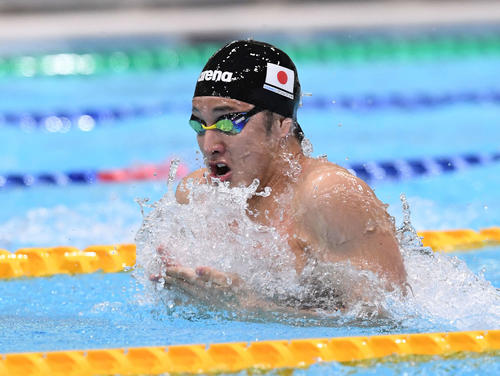 男子100メートル平泳ぎで2位の瀬戸（撮影・鈴木みどり）