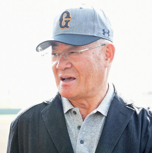 張本勲氏（２０１７年２月２１日撮影）