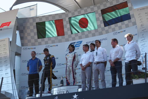 F2選手権第6ラウンドのレース1で、松下信治が優勝を飾る