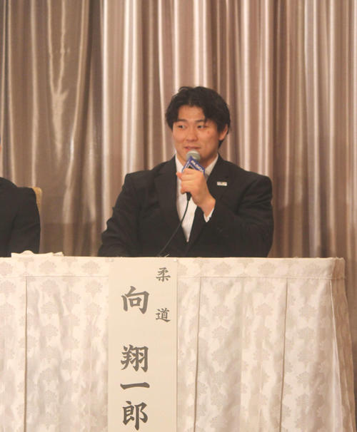 向は世界選手権への意気込みを語る