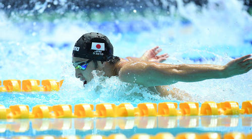 男子400メートル個人メドレーで優勝した瀬戸のバタフライ（撮影・鈴木みどり）