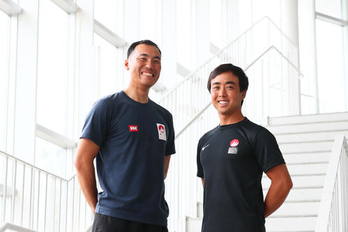 セーリングへの思いを語った長谷川孝（左）と市野直毅のペア（撮影・足立雅史）