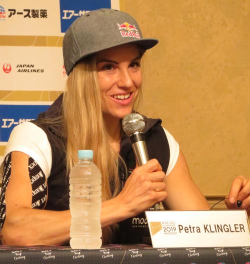 世界選手権への意気込みを語るペトラ・クリングラー（撮影・峯岸佑樹）