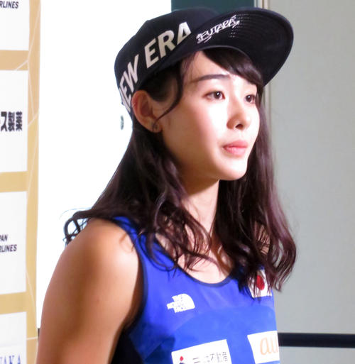 ボルダリング予選を振り返る伊藤ふたば（撮影・峯岸佑樹）