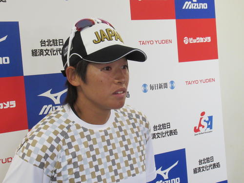 練習を行った上野由岐子（撮影・益田一弘）