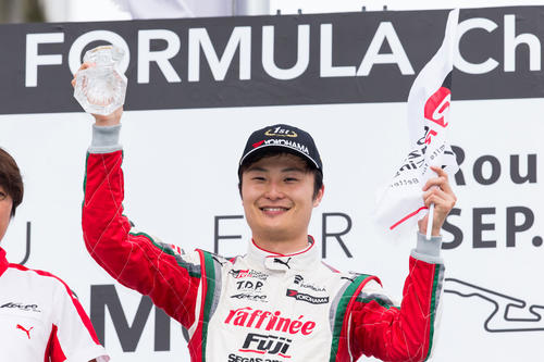 初優勝した山下健太（撮影・南博幸）