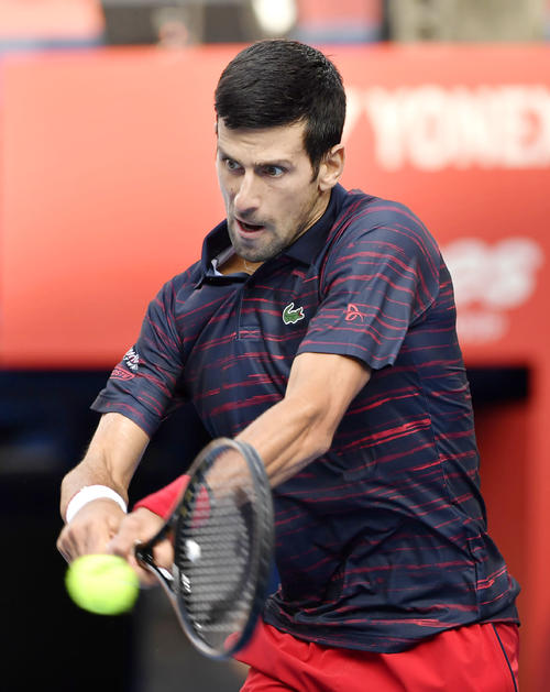 男子シングルス決勝　ジョン・ミルマンを下し初出場優勝を果たしたジョコビッチ（共同）