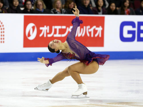 女子フリー 演技する樋口新葉(ロイター)