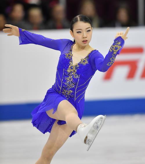 紀平が首位、本田10位／スケートカナダSP詳細 - スポーツライブ速報