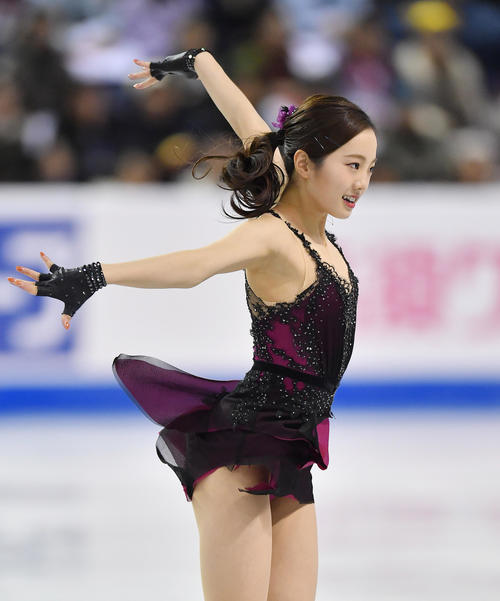 スケートカナダ・女子SPで演技をする本田（撮影・菅敏）