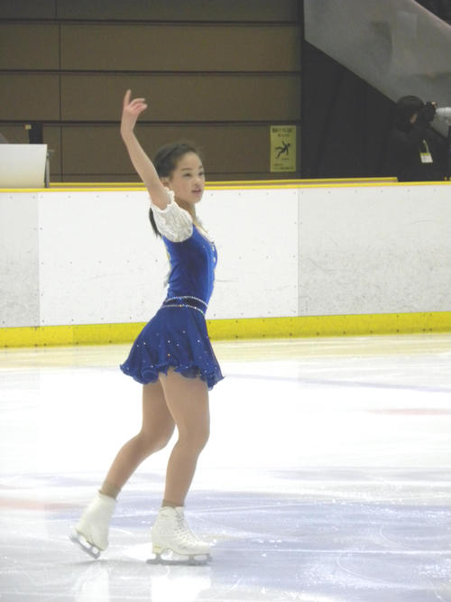 西日本選手権のジュニア女子SPに臨んだ横井きな結（撮影・松本航）
