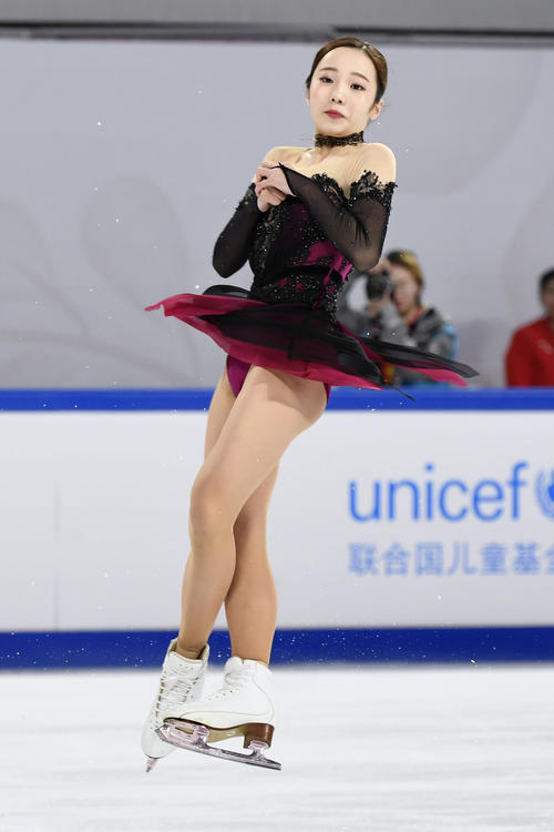 女子SPで6位の本田真凜（共同）