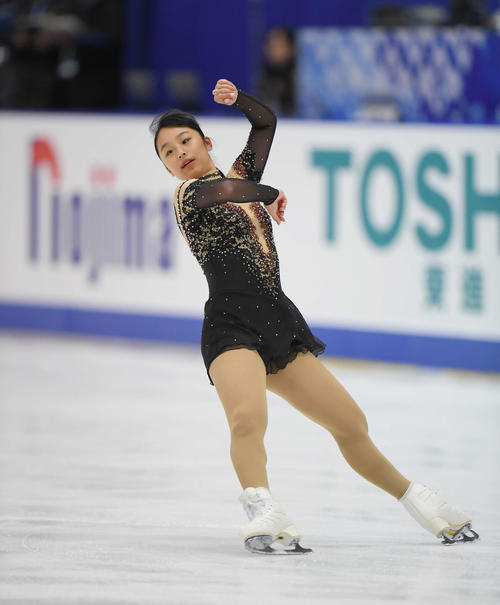 NHK杯　女子SPを前にリンクで練習する山下（撮影・加藤諒）