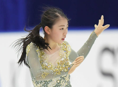 紀平梨花４回転は 迷っています ギリギリで見極め フィギュア写真ニュース 日刊スポーツ