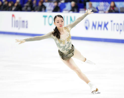 NHK杯　女子フリーの演技をする紀平（撮影・加藤諒）