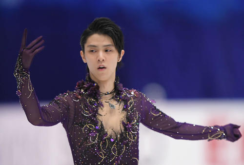 NHK杯　男子フリーで演技する羽生（撮影・加藤諒）