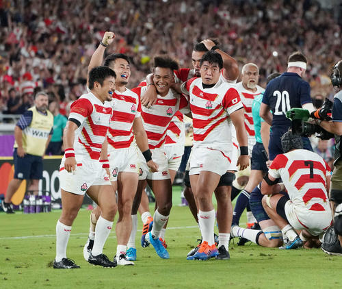 目標としていた初のベスト8を決めた日本。「歴史を変える」という目的が達成された瞬間だった