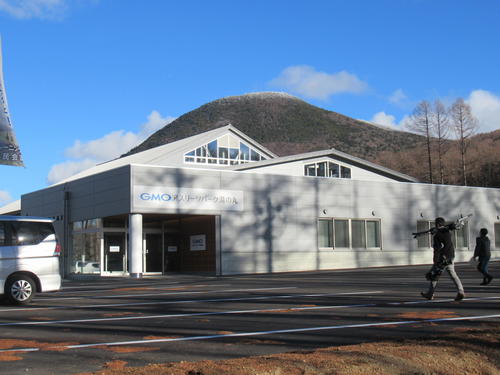 長野・東御市内の「GMOアスリーツパーク湯の丸屋内プール」で競泳NT合宿が行われた（撮影・益田一弘）