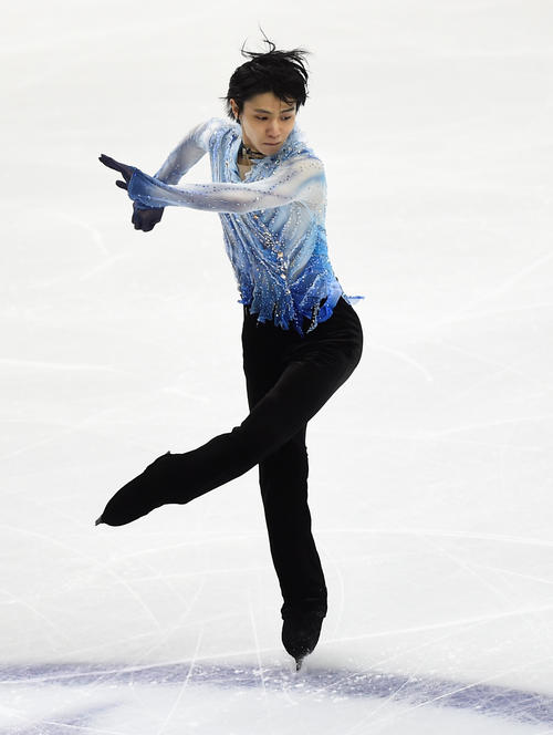 男子SP　演技する羽生結弦（ロイター）