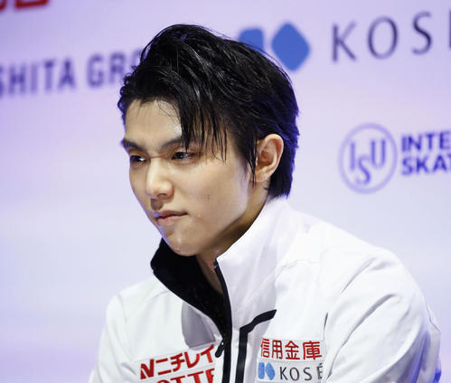 男子フリーの演技を終え、厳しい表情の羽生結弦（共同）