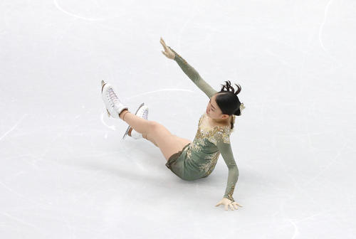 女子フリーの演技で着氷に失敗する紀平（撮影・PNP）