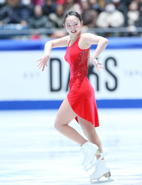 全日本フィギュアスケート選手権、女子SPで演技する大庭（撮影・垰建太）
