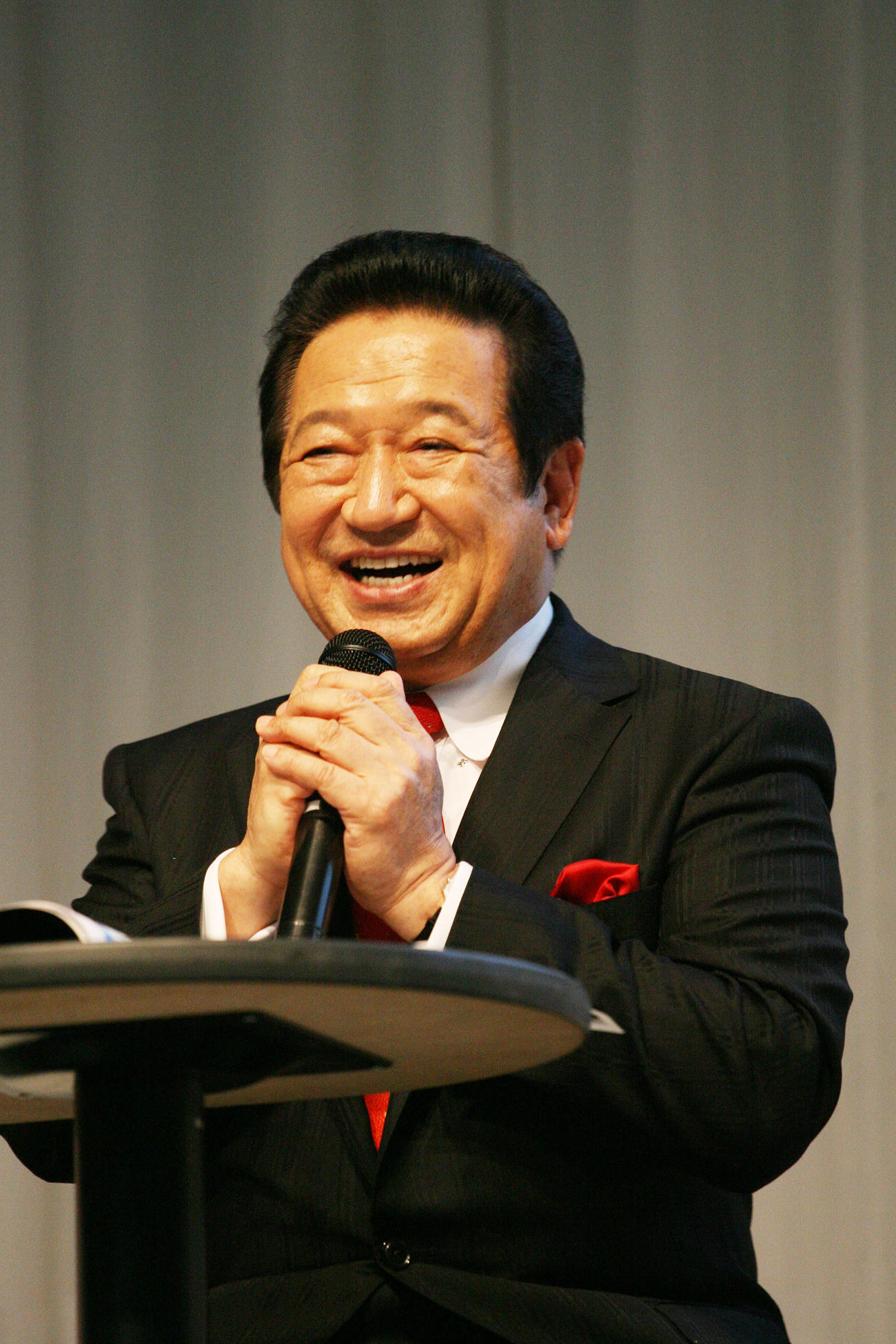 草野仁
