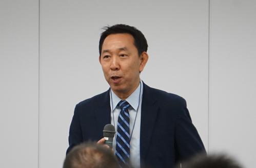 講演した米スタンフォード大アスレチックトレーナーの山田知生氏