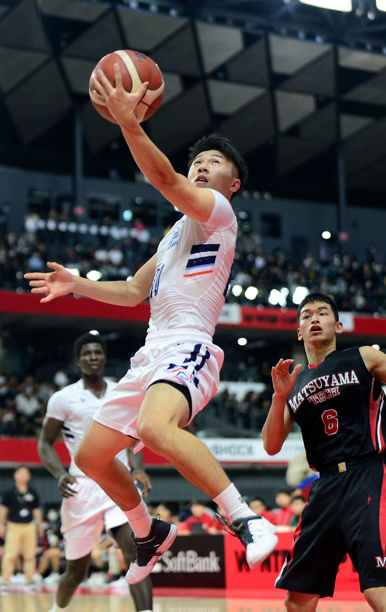 藤枝明誠112点快勝突破 次はV候補東山たたく - バスケットボール